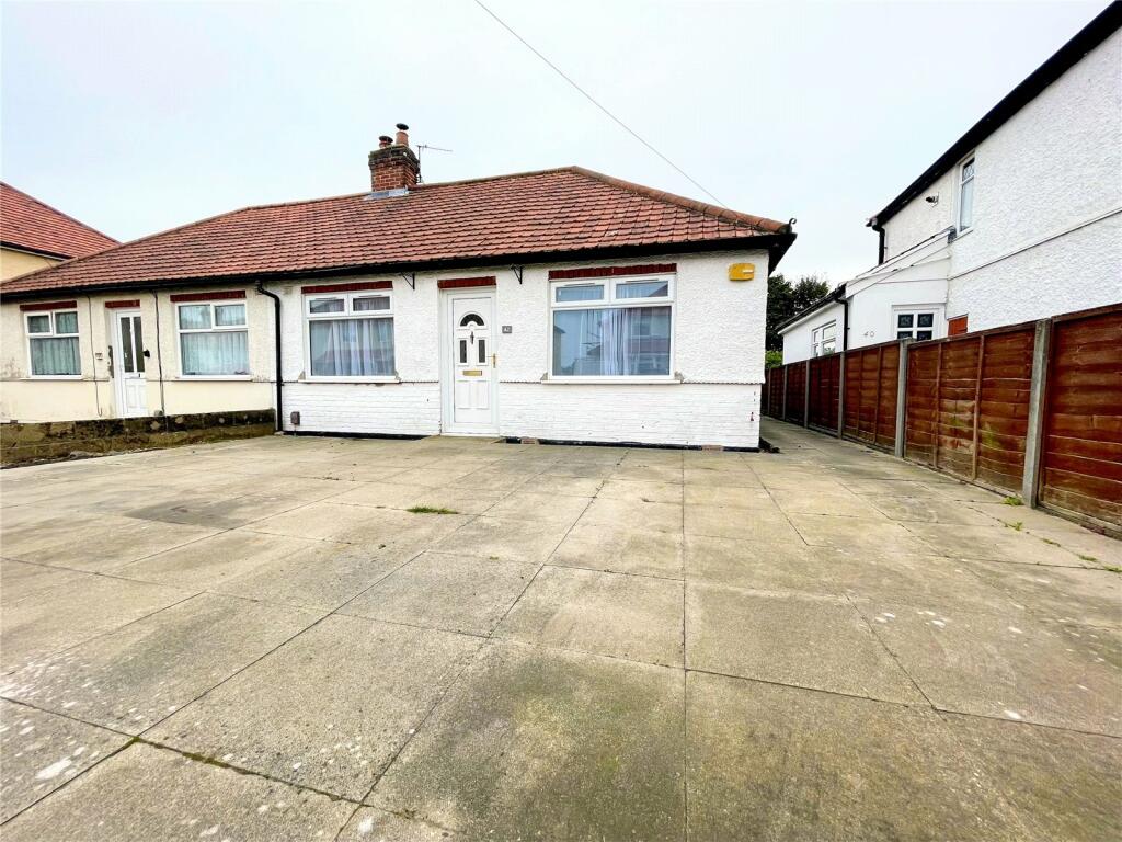 3 bedroom bungalow for sale in Charles Avenue, Thorpe St. Andrew