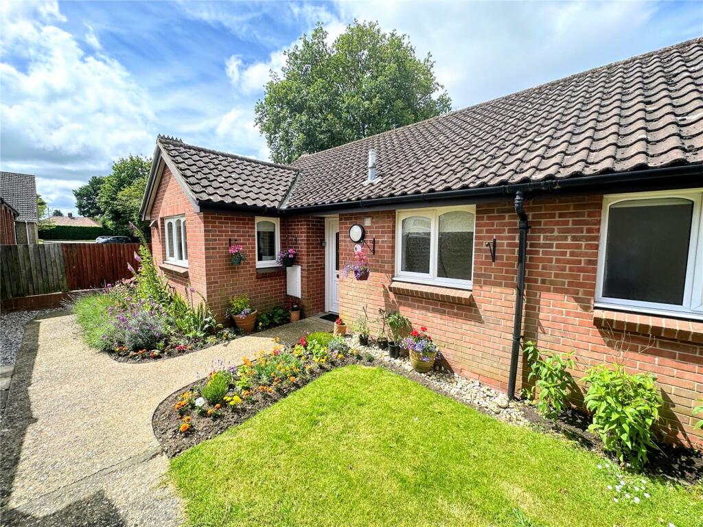 2 bedroom bungalow for sale in Churchfield Green, St. Williams Way