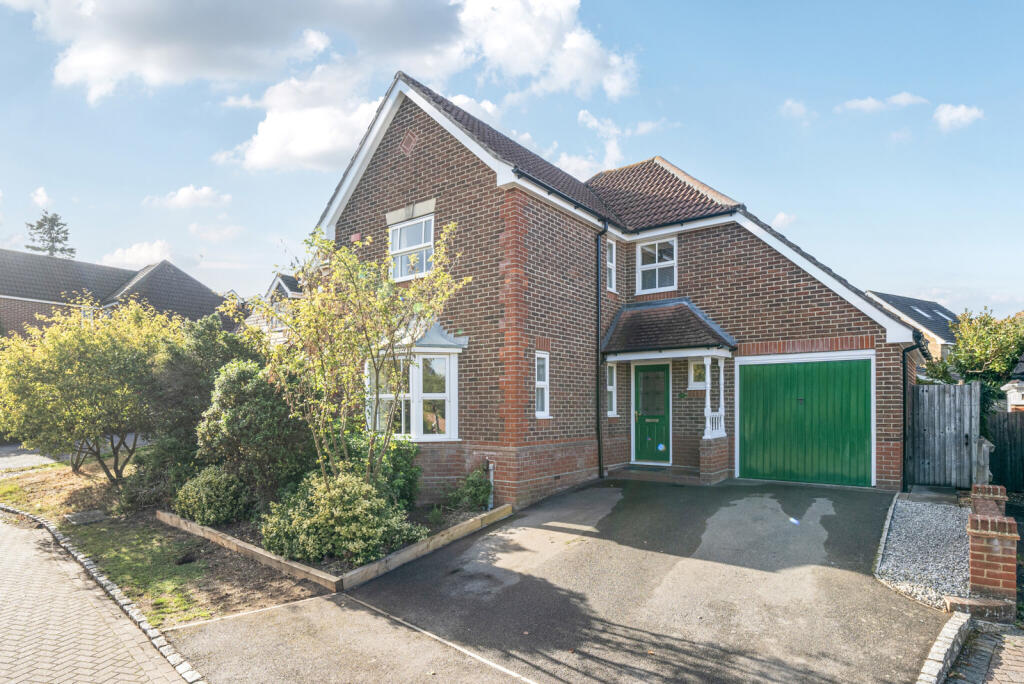Main image of property: Balme Close, Charvil, Reading, RG10
