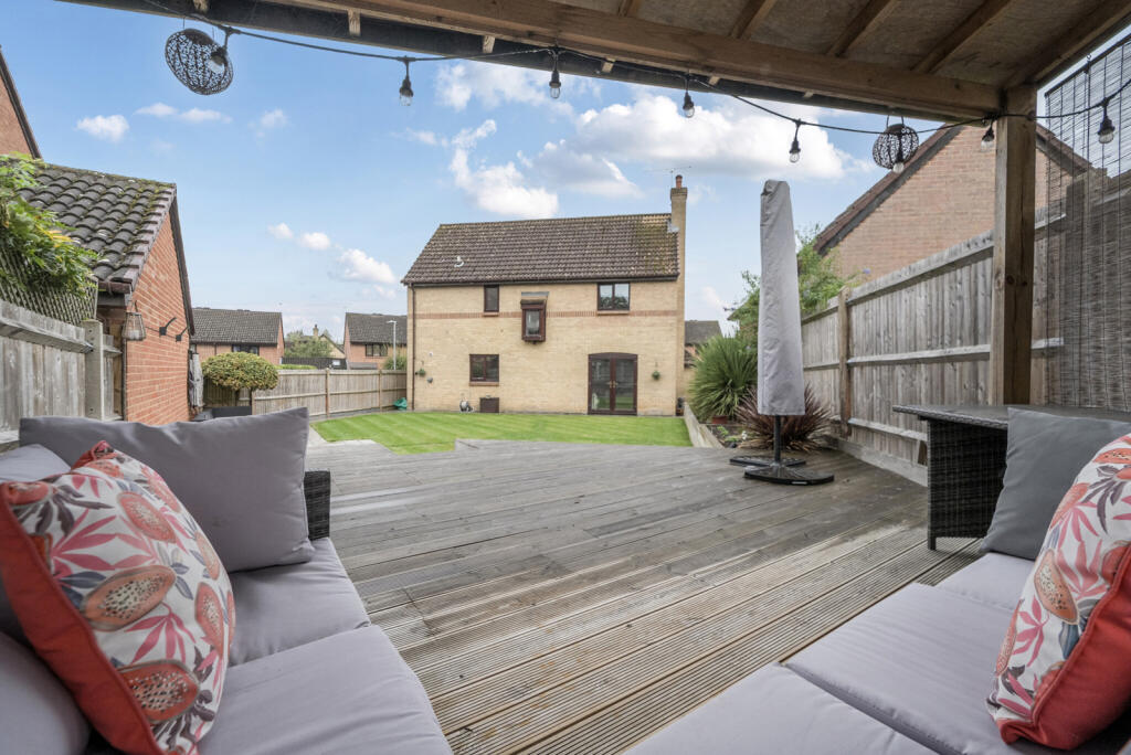 Main image of property: Harrison Close, Twyford, Reading, Berkshire, RG10