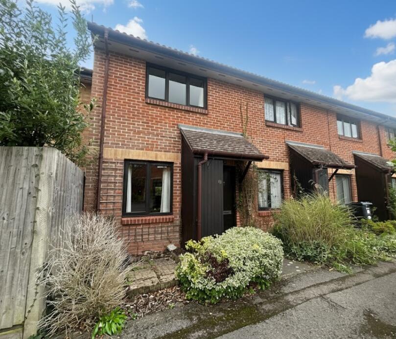 Main image of property: Broad Hinton, Twyford, Reading, Berkshire, RG10