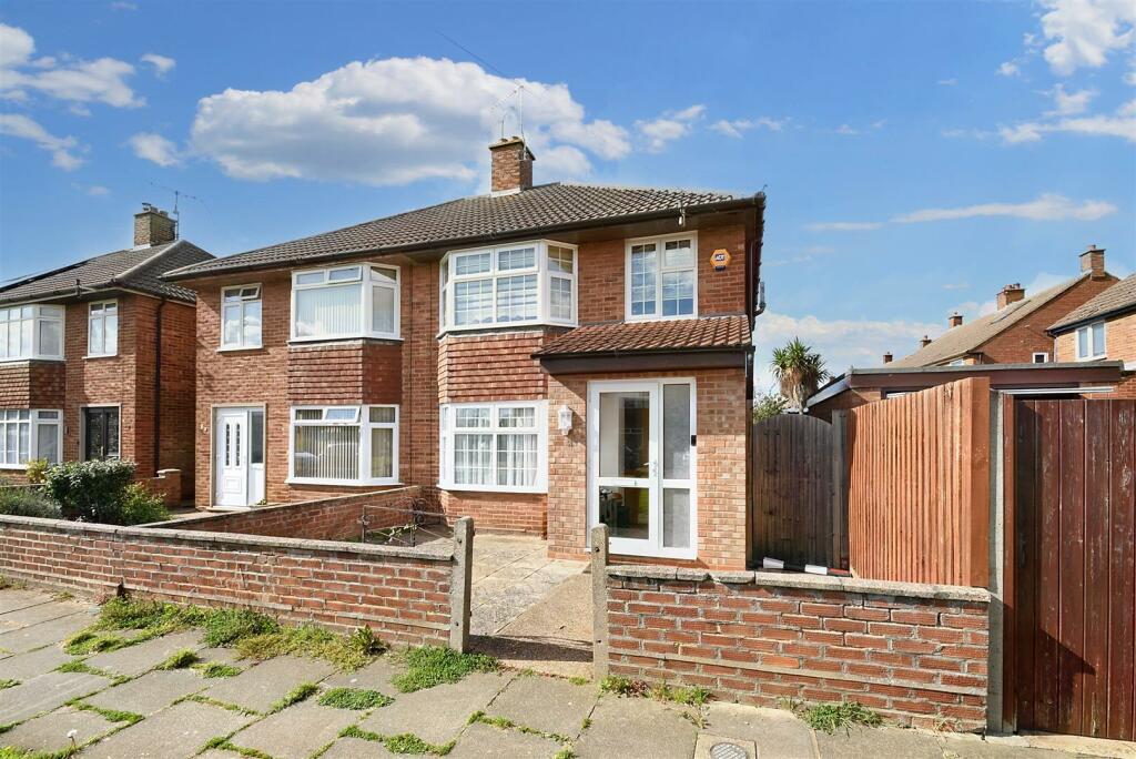 Main image of property: Dumbarton Road, Ipswich