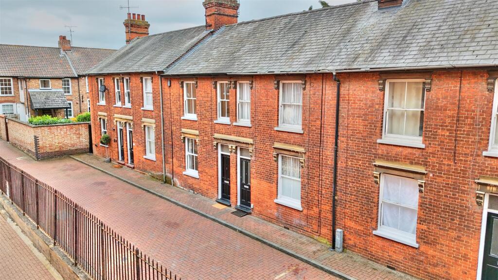 Main image of property: Felaw Street, Ipswich
