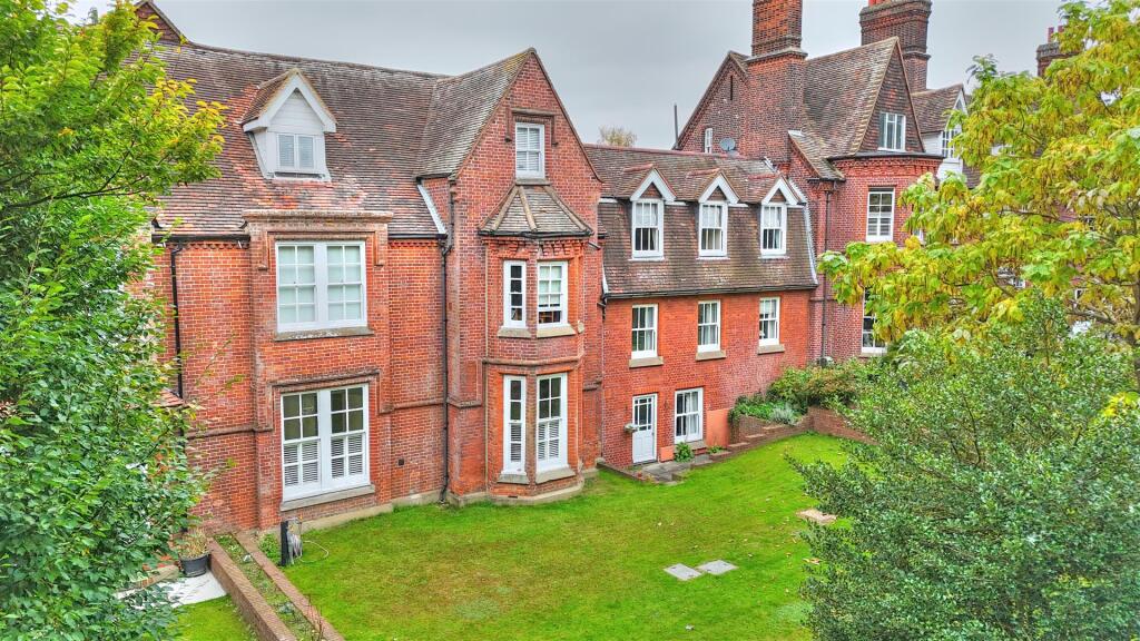 Main image of property: Henley Road, Ipswich
