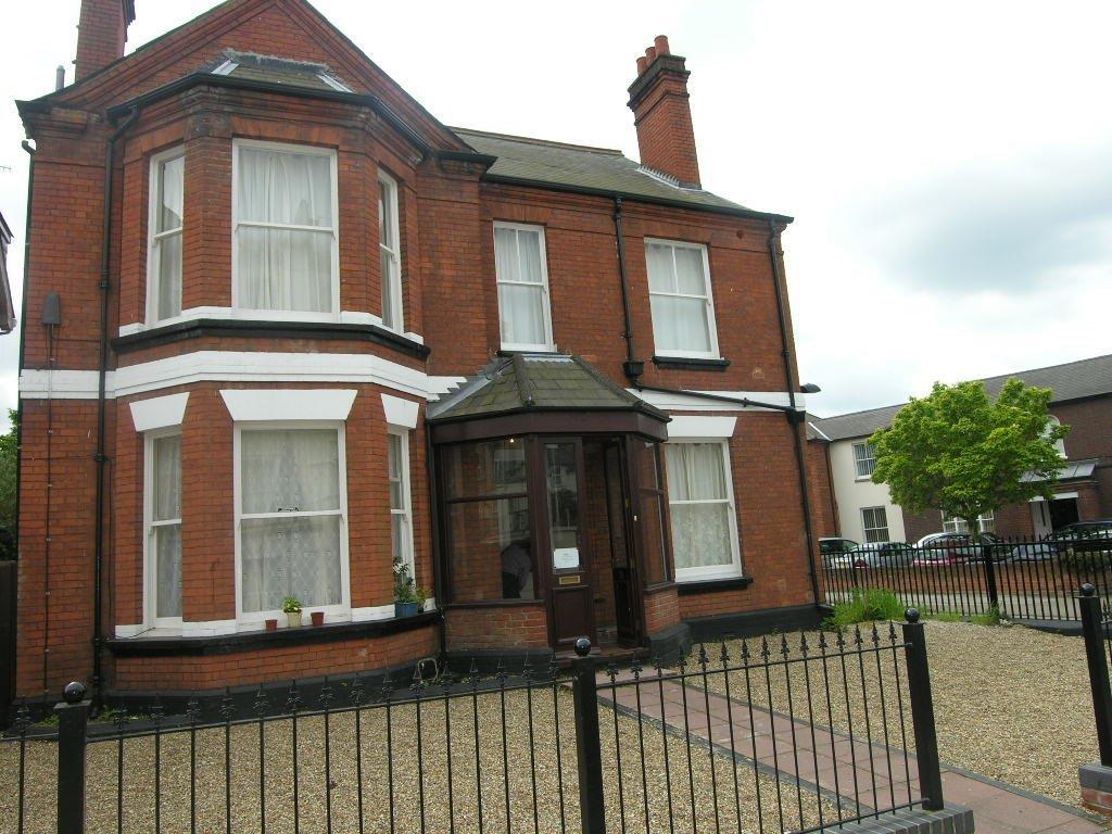 Main image of property: London Road