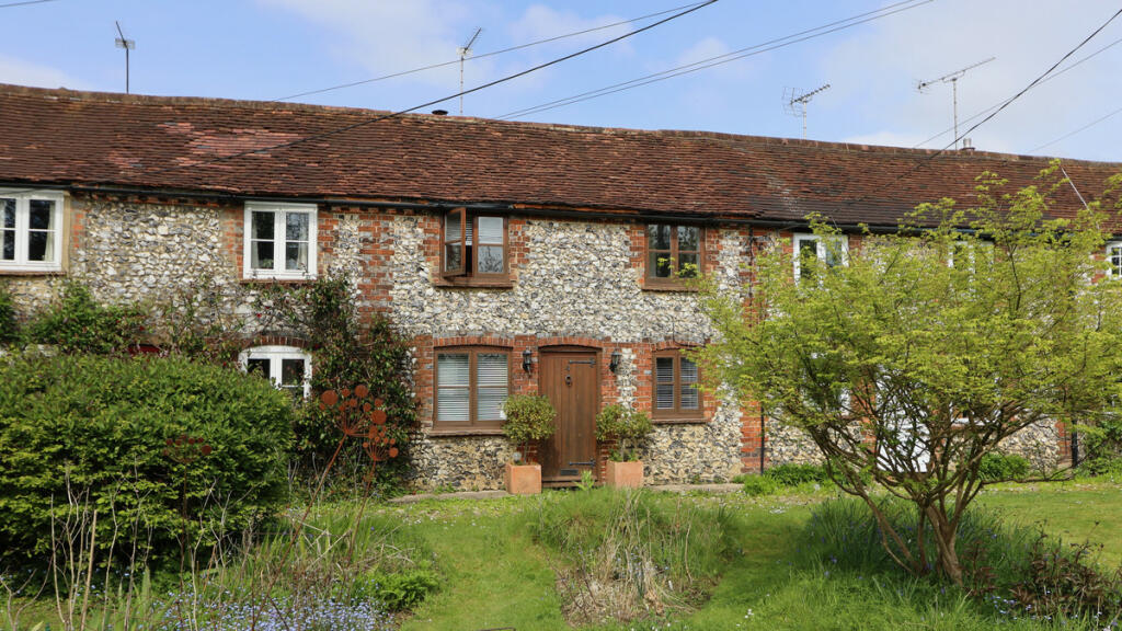 Main image of property: Long Row, Moat Lane, Great Missenden, HP16