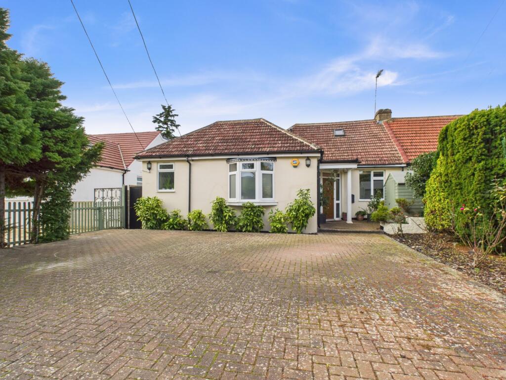 Main image of property: Coppermill Road, Wraysbury, Berkshire, TW19