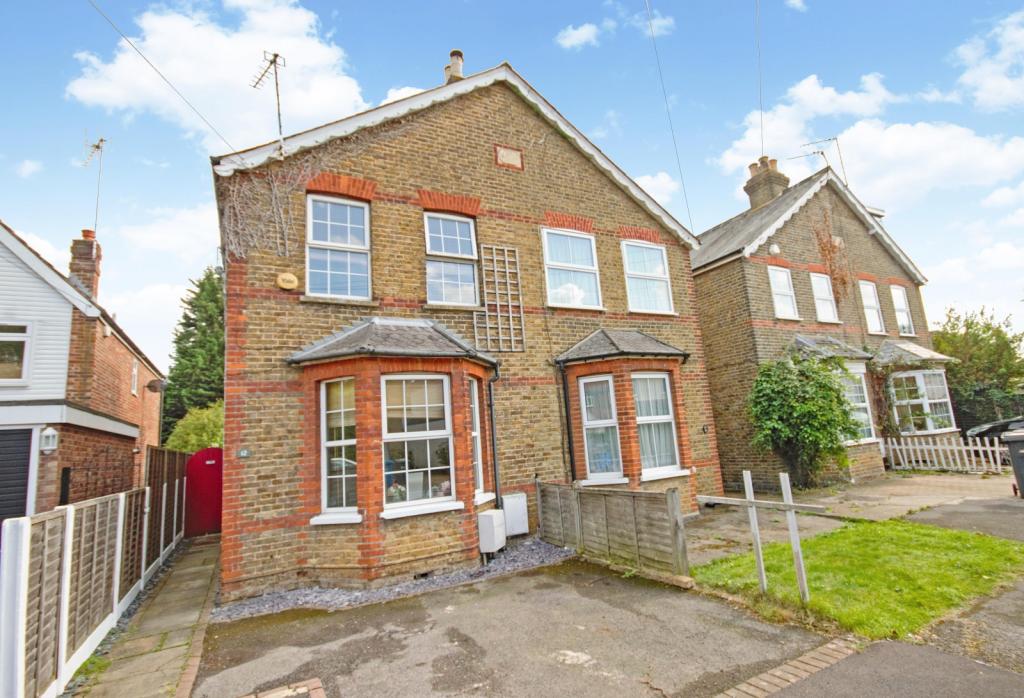 3 bedroom semidetached house for sale in Mafeking Road, Wraysbury, TW19