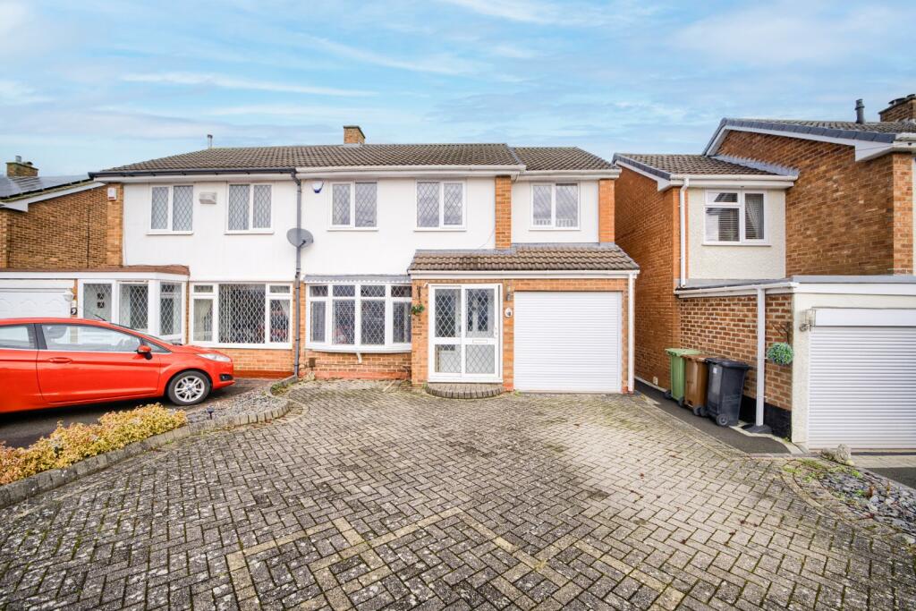 3 bedroom semidetached house for sale in Kingfield Road, Shirley