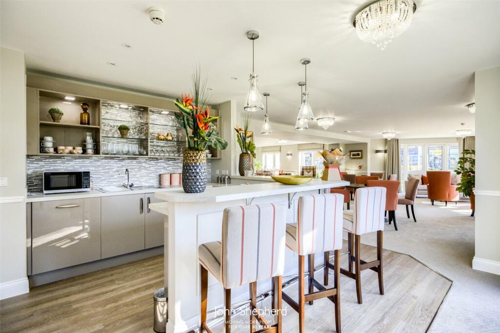 Additional property image - Stratford Road, Shirley, Solihull, West Midlands, B90