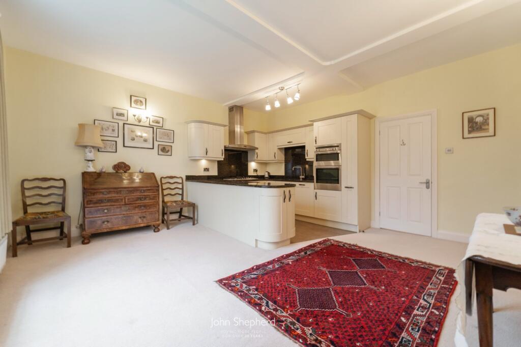 Additional property image - Birmingham Road, Henley-in-Arden, Warwickshire, B95