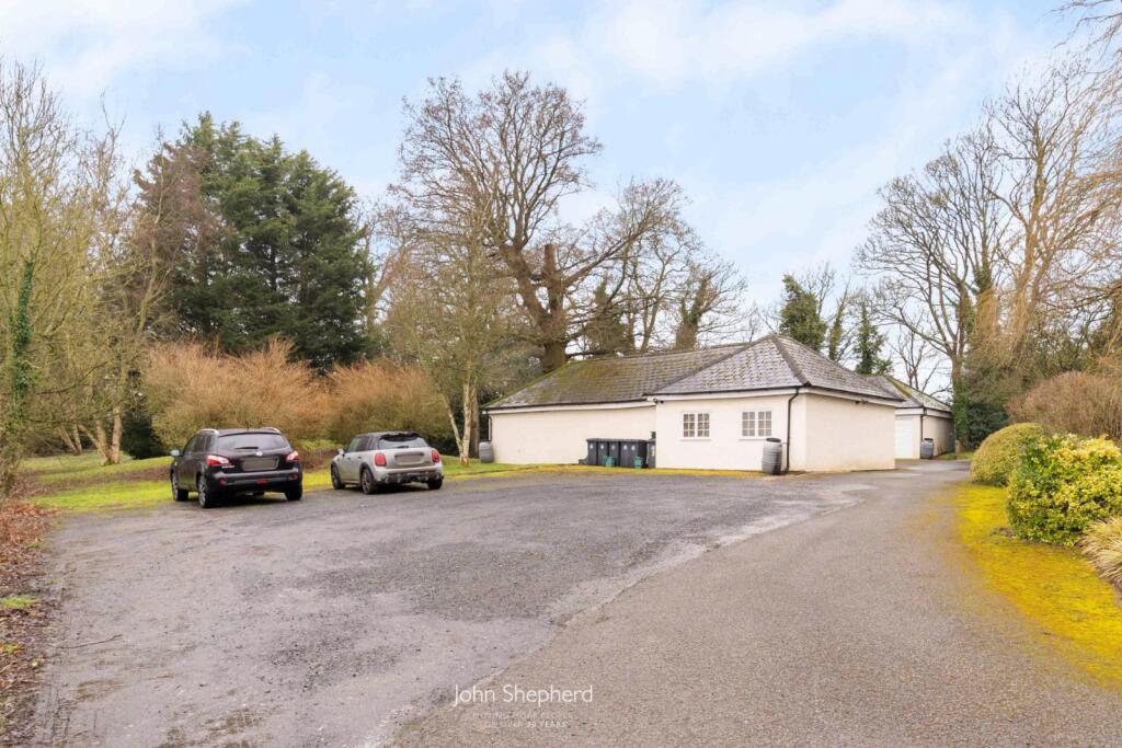 Additional property image - Birmingham Road, Henley-in-Arden, Warwickshire, B95
