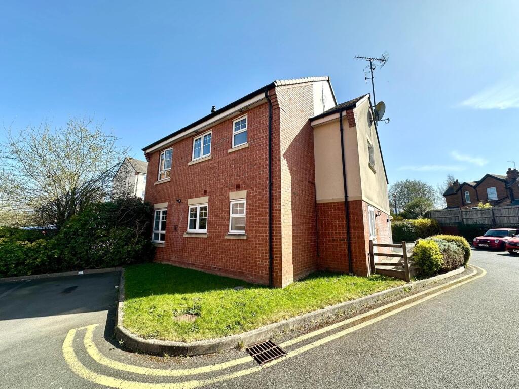 Main image of property: Wallwin Place, Warwick, Warwickshire, CV34