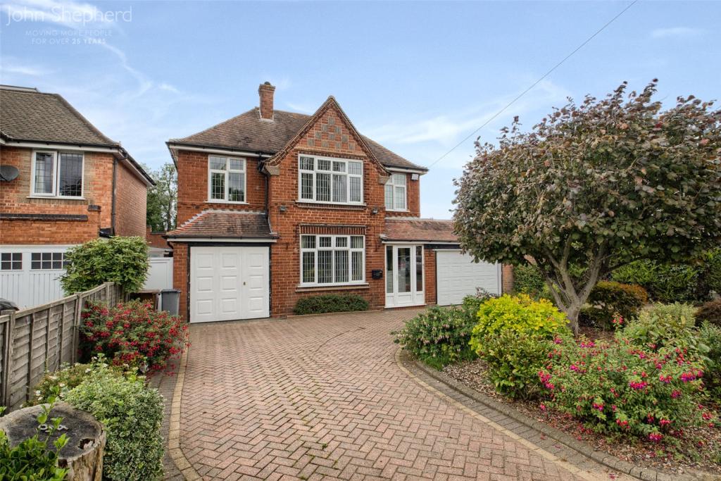4 bedroom detached house for sale in Blackford Road, Shirley, Solihull, B90