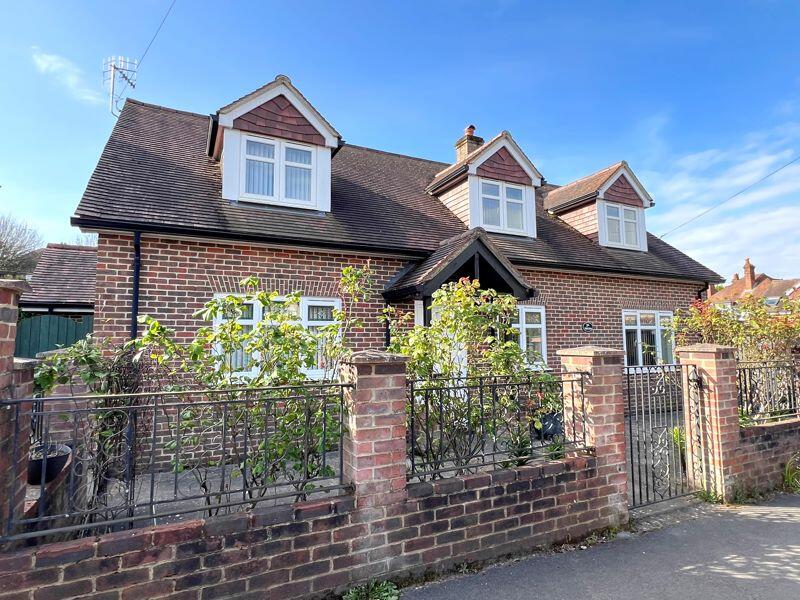 3 bedroom chalet for sale in Queensberry Road, Salisbury, SP1