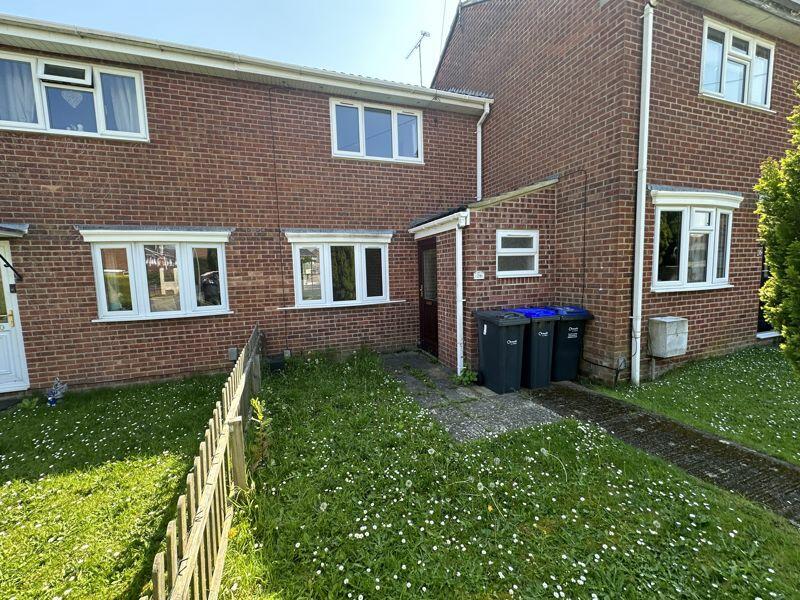 2 bedroom terraced house for sale in Pinckneys Way, Durrington