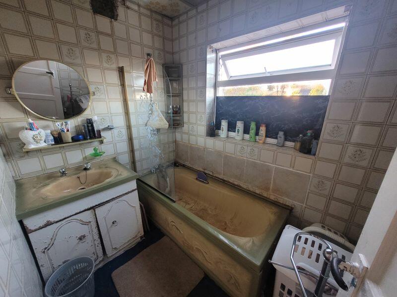 Additional property image - St. David Road, Wirral, CH62