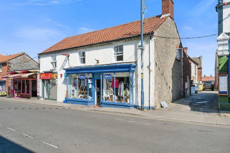 2 bedroom apartment for sale in High Street, Sheringham, NR26