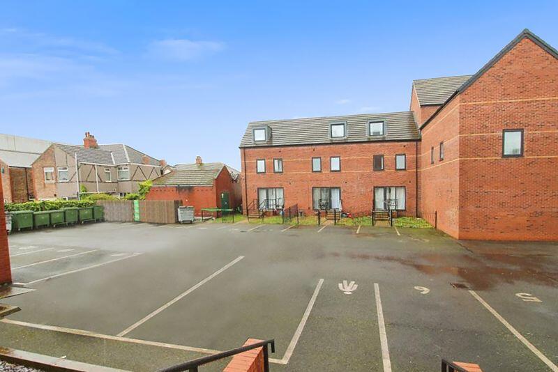 1 bedroom apartment for sale in Imperial Court, Grimsby Road