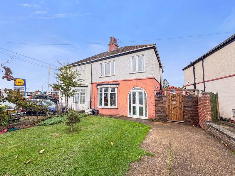 3 bedroom semi-detached house
