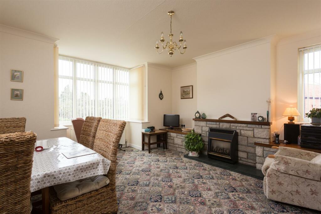 5 bedroom house for sale in Hungerhill Lane, Wombleton, York, YO62