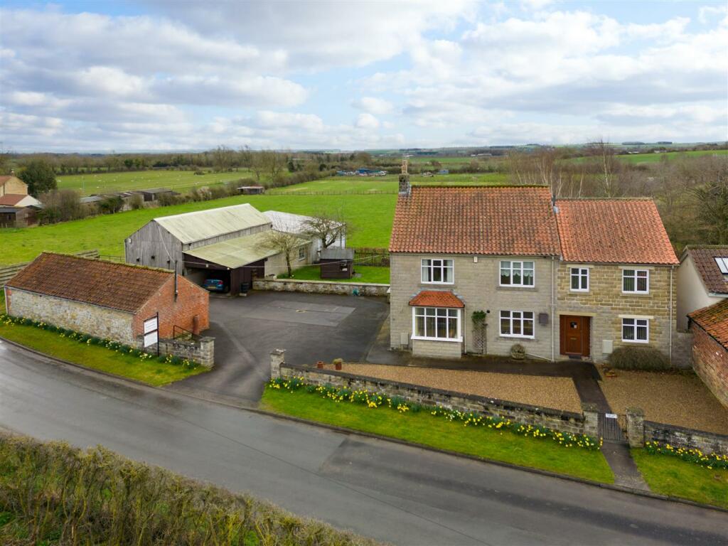 5 bedroom house for sale in Hungerhill Lane, Wombleton, York, YO62