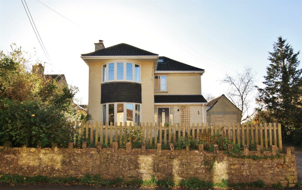 4 bedroom detached house for sale in Woolley Terrace, BradfordOnAvon