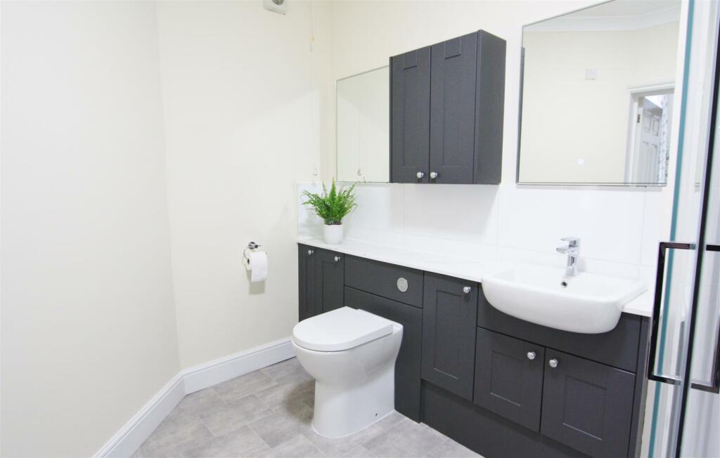 Additional property image - Fitzmaurice Place, Bradford-On-Avon