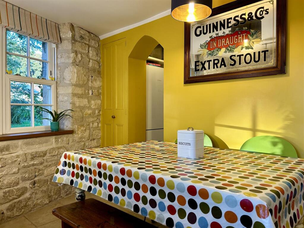Additional property image - Regents Place, Bradford-On-Avon