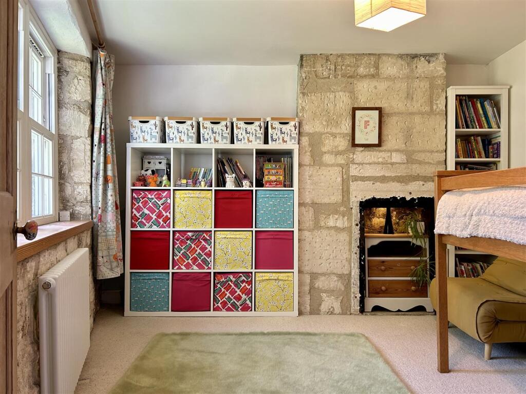 Additional property image - Regents Place, Bradford-On-Avon