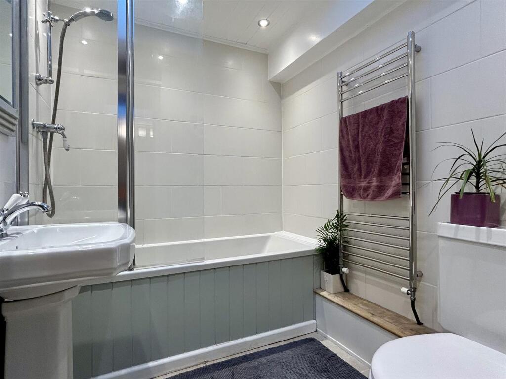 Additional property image - Regents Place, Bradford-On-Avon