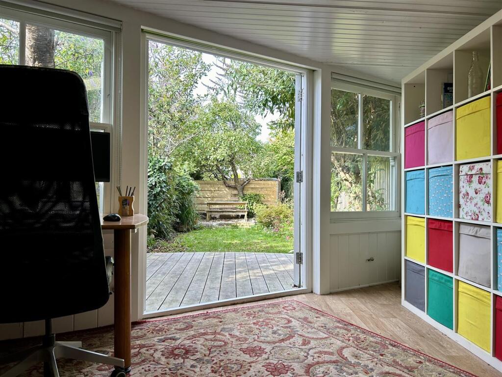 Additional property image - Regents Place, Bradford-On-Avon