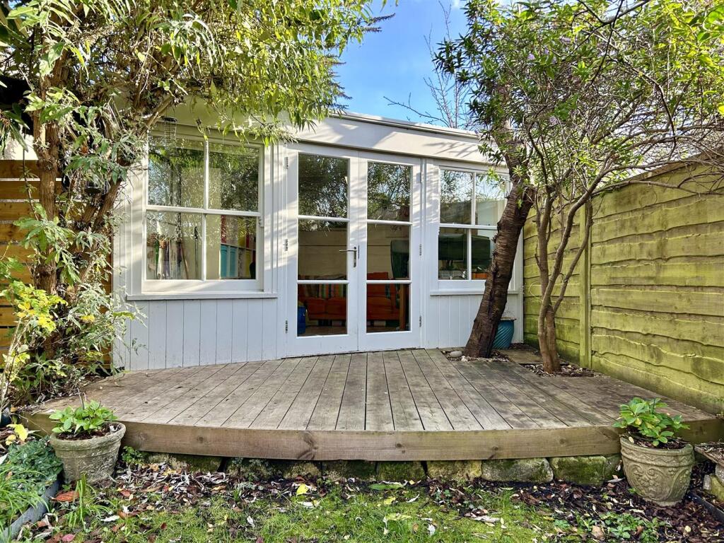 Additional property image - Regents Place, Bradford-On-Avon