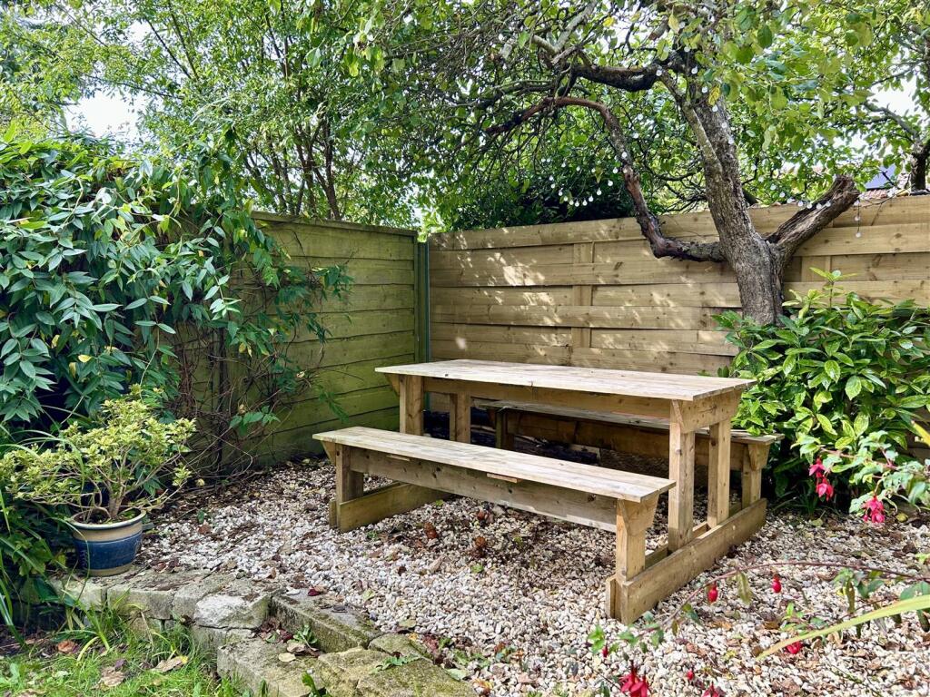 Additional property image - Regents Place, Bradford-On-Avon