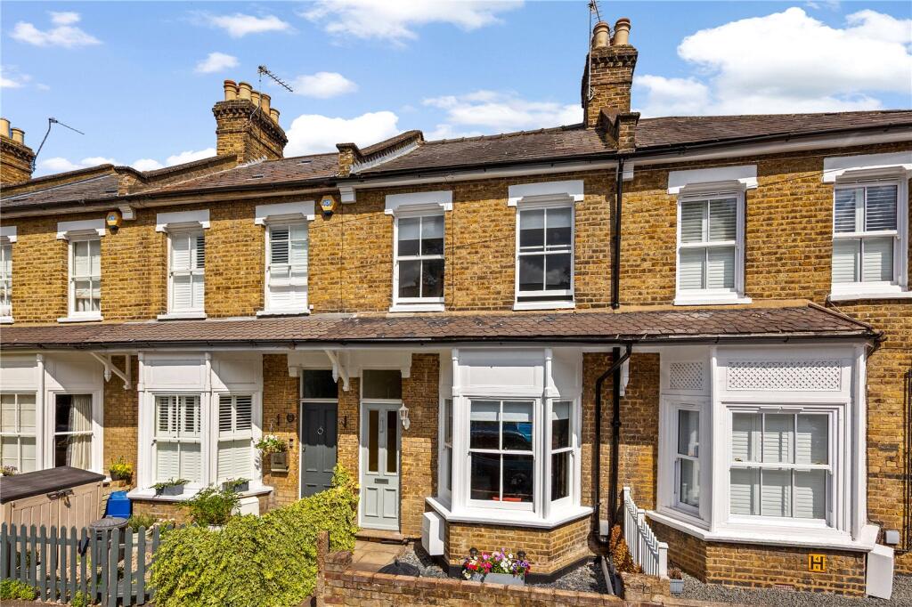 Main image of property: Avenue Road, Hampton
