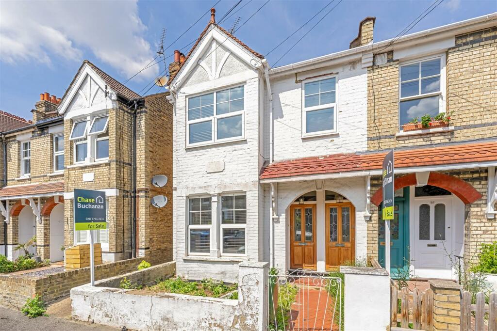 2 bedroom for sale in Kenley Road, St Margarets Village, TW1