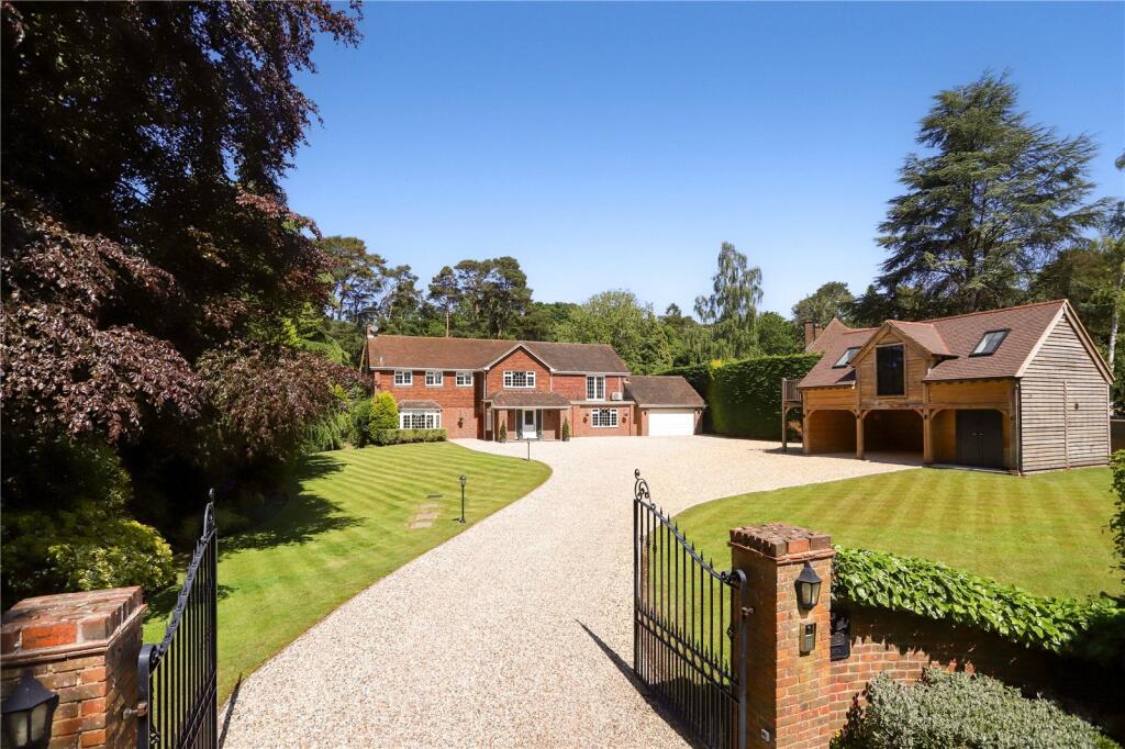 Main image of property: Compton Way, Farnham, Surrey, GU10