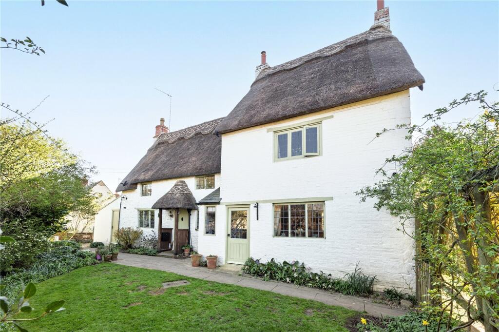 Main image of property: Banbury Road, Moreton Pinkney, Daventry, Northamptonshire, NN11