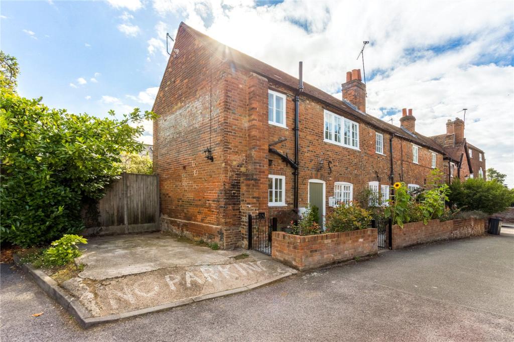 2 bedroom end of terrace house for sale in Factory Yard, End