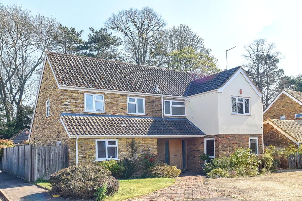 Main image of property: Badgers Wood, Farnham Common, Buckinghamshire, SL2