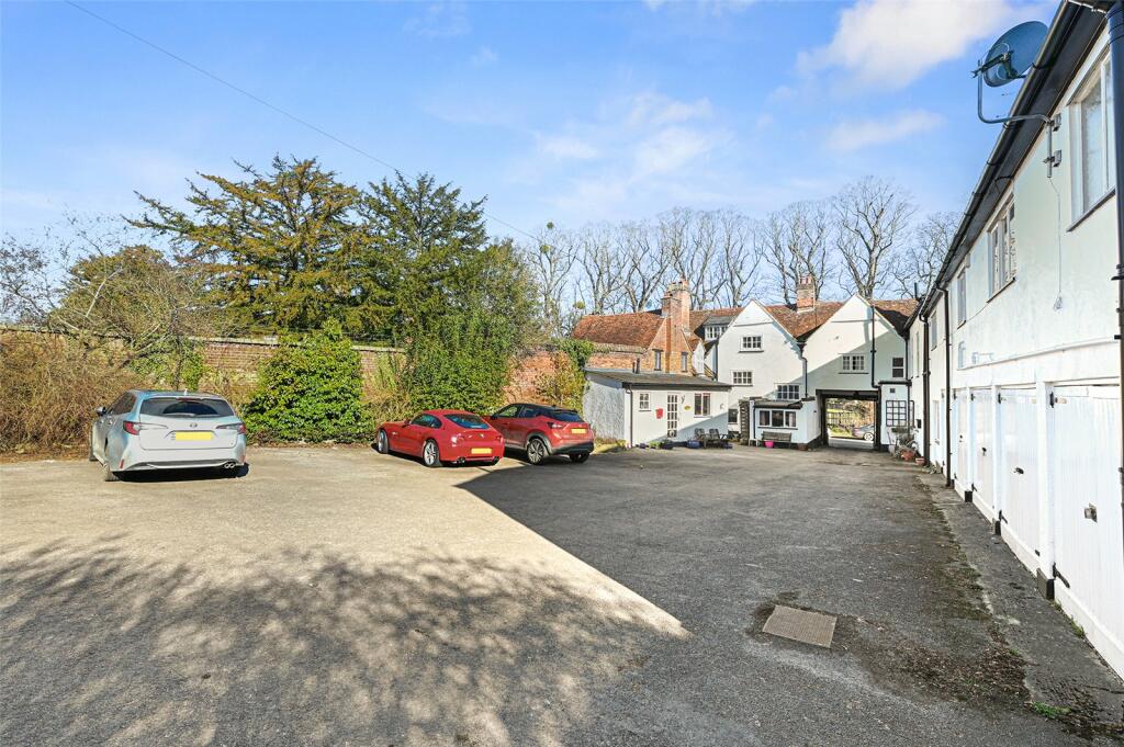 4 bedroom end of terrace house for sale in High Street, Much Hadham