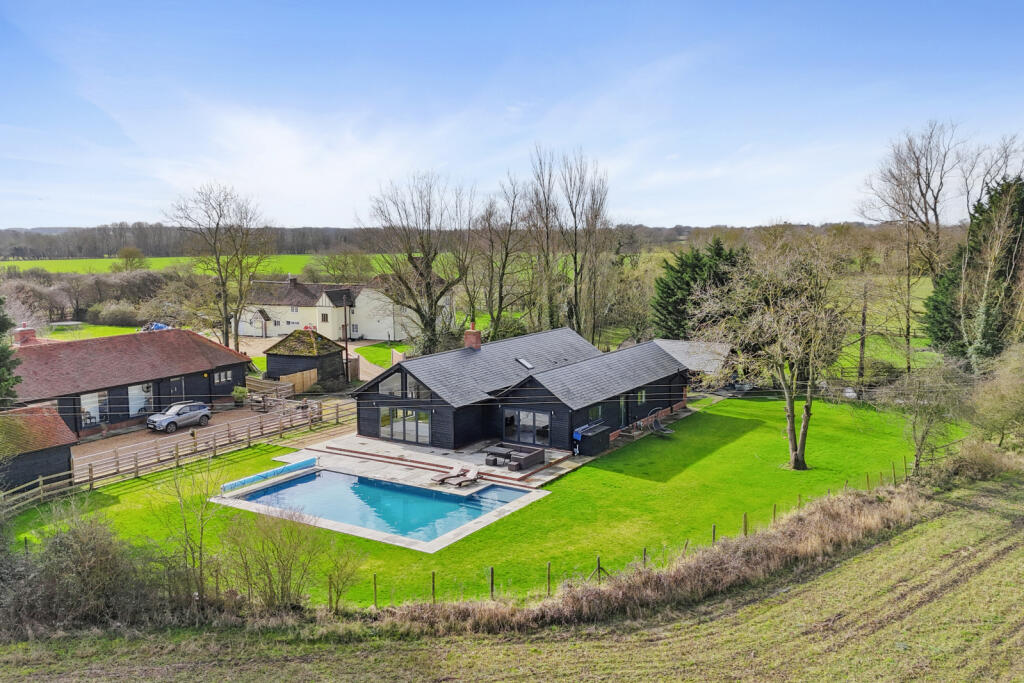 Additional property image - Leggatts Farm, Henham Road, Debden Green, Saffron Walden, CB11