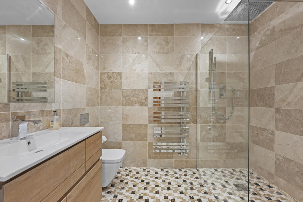 Additional property image - Leggatts Farm, Henham Road, Debden Green, Saffron Walden, CB11
