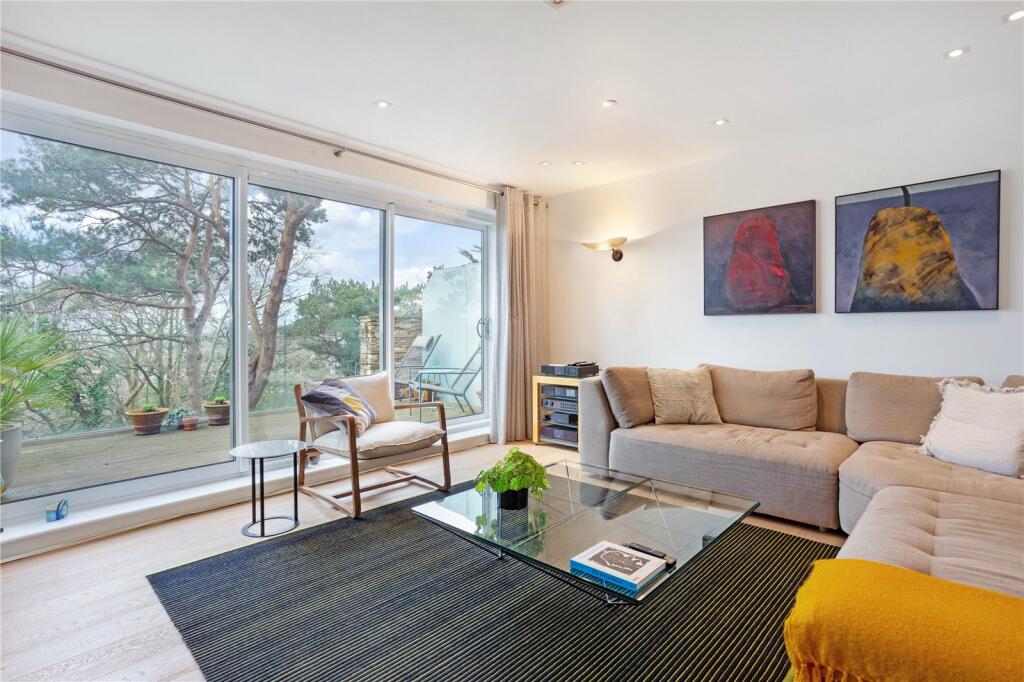 Additional property image - Buckler Heights, Poole, Dorset, BH14
