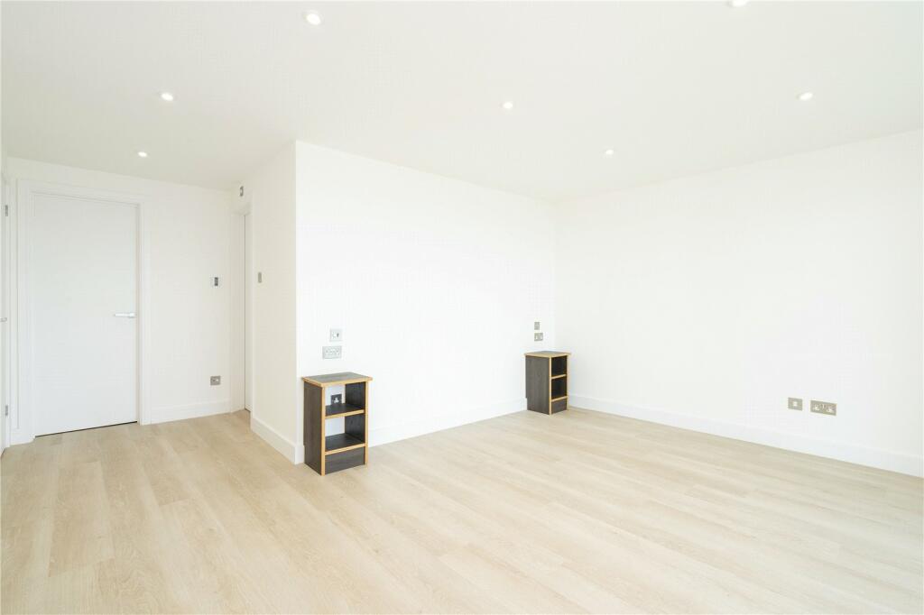 Additional property image - Cliff Drive, Canford Cliffs, Poole, BH13