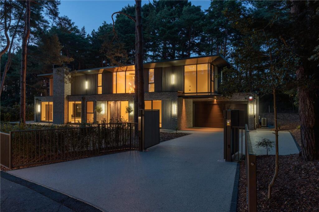 Main image of property: The Drive, Brudenell Avenue, Poole, BH13