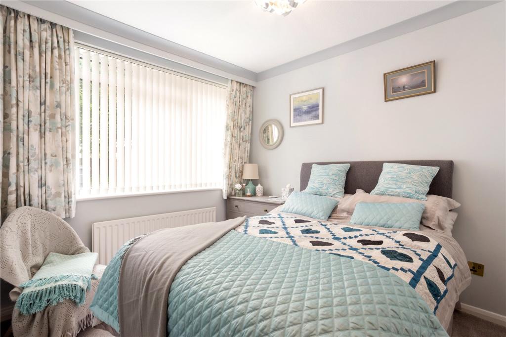 3 bedroom apartment for sale in Cliff Lodge, 25 Cliff Drive, Canford