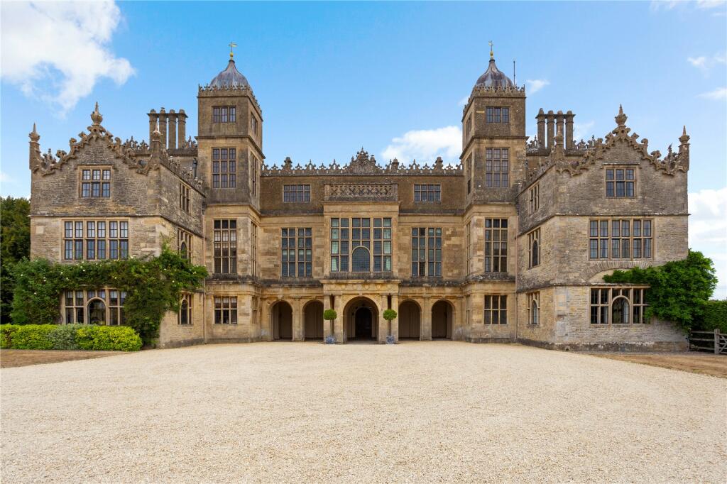 2 bedroom apartment for sale in Charlton Park, Charlton, Malmesbury