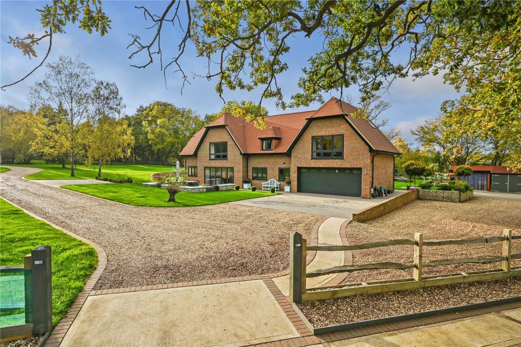 6 bedroom detached house for sale in Fosten Green, Biddenden, Ashford