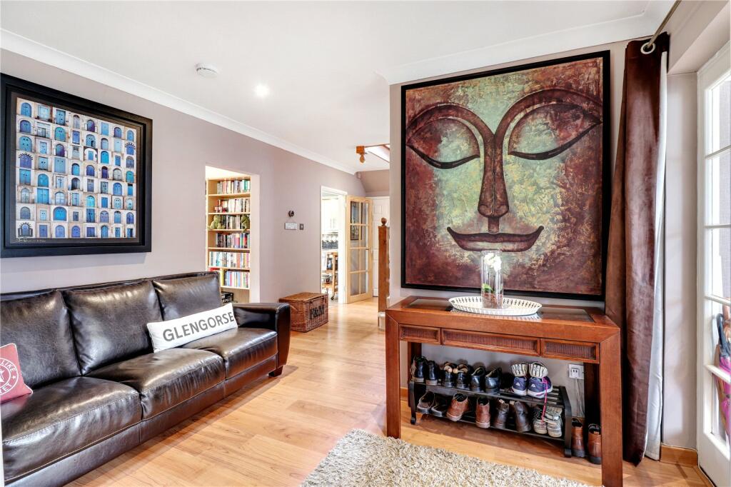 4 bedroom detached house for sale in Glengorse, Battle, East Sussex, TN33